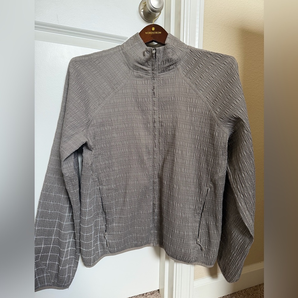 New！lululemon adapted state Textured Warm Ash Gray Jacket